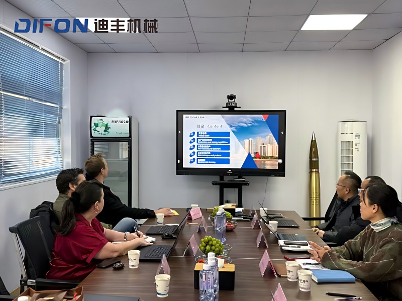 Kiểm tra khách hàng thành công: Gia công chính xác các ống góp thủy lực tùy chỉnh